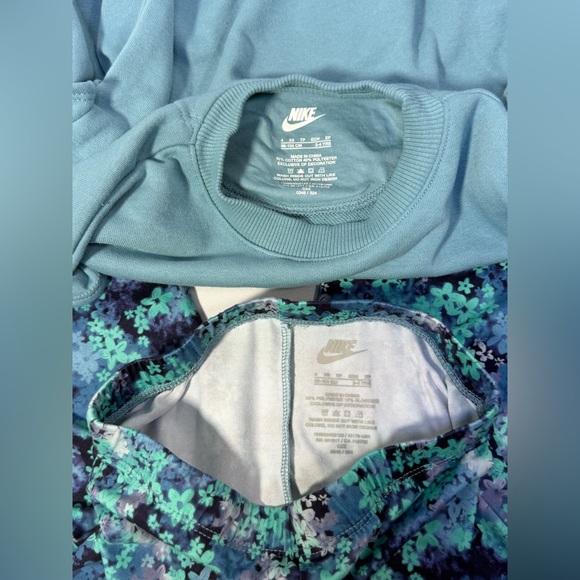 Nike Girls Outfit Set XS 4 Sweatshirt Top & Floral Flare Leggings Pants Logo - Picture 13 of 14